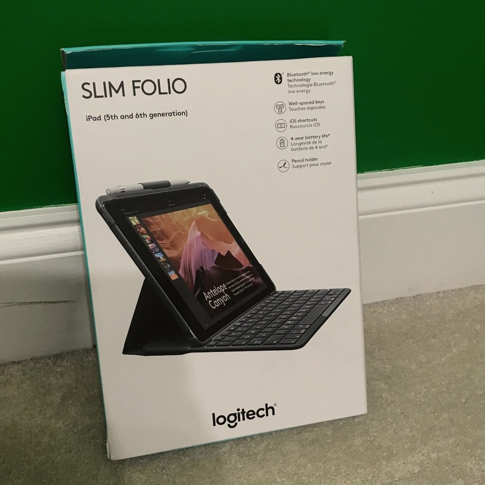 New Logitech Slim Portfolio iPad Keyboard & Case